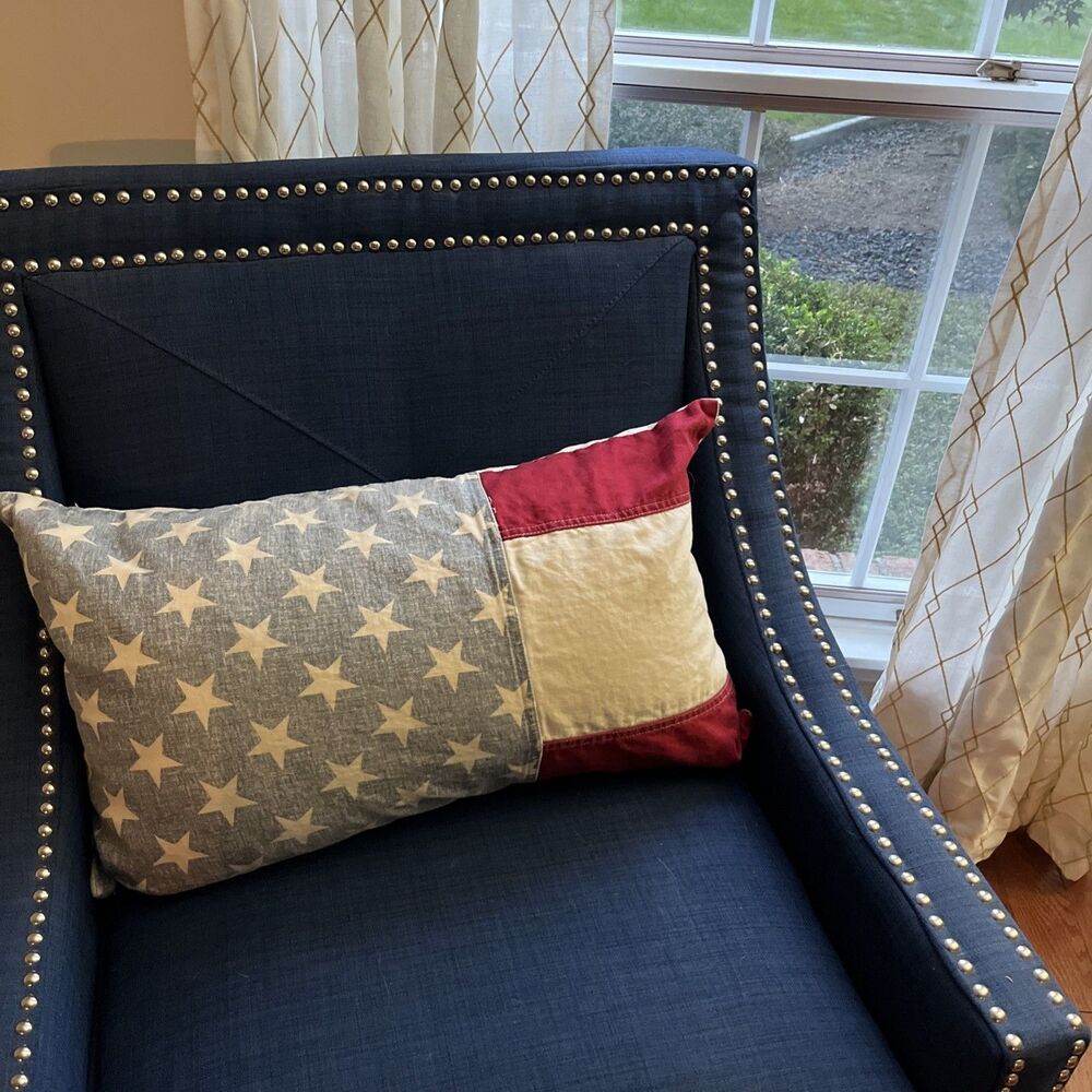 Pottery Barn Americana Flag Lumbar Pillow Cover & Insert 16x26 EUC